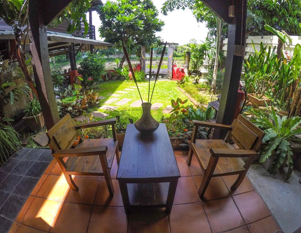The Riverside Guest House Lampang Zewnętrze zdjęcie