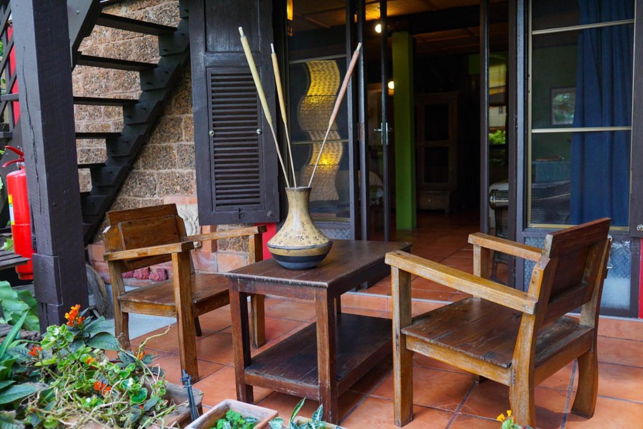 The Riverside Guest House Lampang Zewnętrze zdjęcie