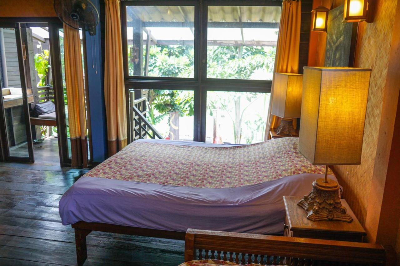 The Riverside Guest House Lampang Zewnętrze zdjęcie