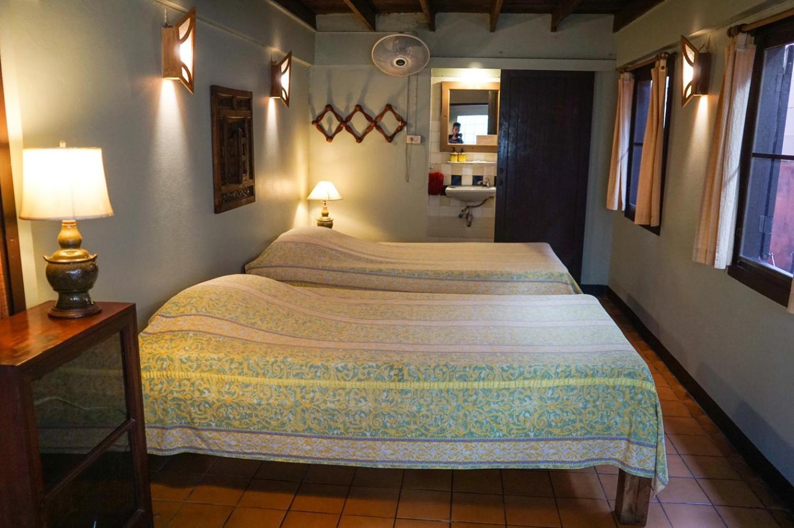 The Riverside Guest House Lampang Zewnętrze zdjęcie